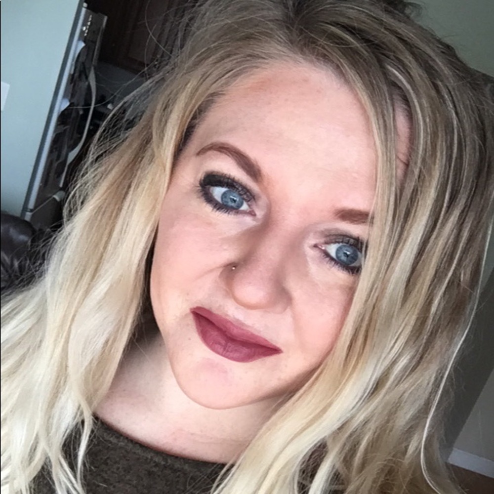 Meet your Posher, Maeg